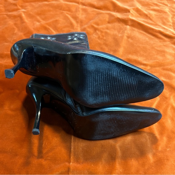 RARE vintage pointed toe genuine leather booties floral 90’s stiletto heel boots - Picture 2 of 13